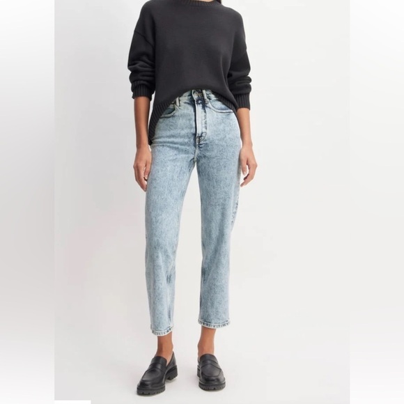 Everlane Denim - Everlane THE WAY-HIGH High Rise Light acid Wash Jeans size 26